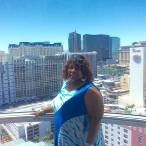 Meet your Posher, Annette